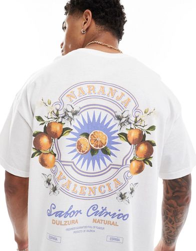 T-shirt oversize bianca con stampa di arance sul retro - ASOS DESIGN - Modalova