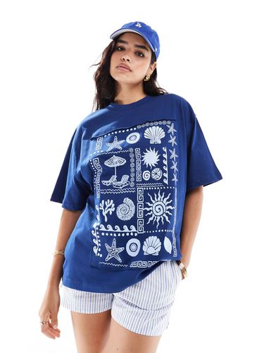 T-shirt oversize con stampa patchwork di conchiglie - ASOS DESIGN - Modalova