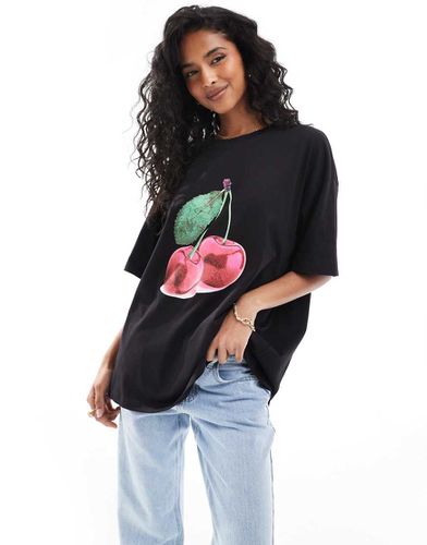 T-shirt oversize nera con stampa di ciliegie - ASOS DESIGN - Modalova