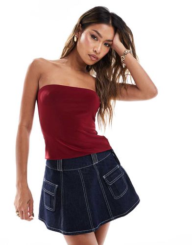 Top a fascia sinuoso bordeaux a doppio strato - ASOS DESIGN - Modalova