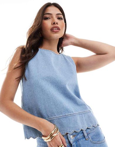 Top senza maniche in denim medio con bordi smerlati - ASOS DESIGN - Modalova