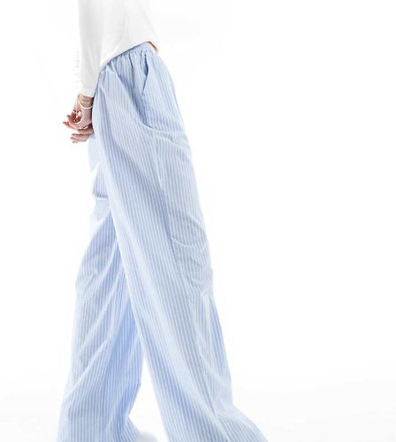 ASOS DESIGN Tall - Pantaloni a righe con linguetta in vita - ASOS Tall - Modalova