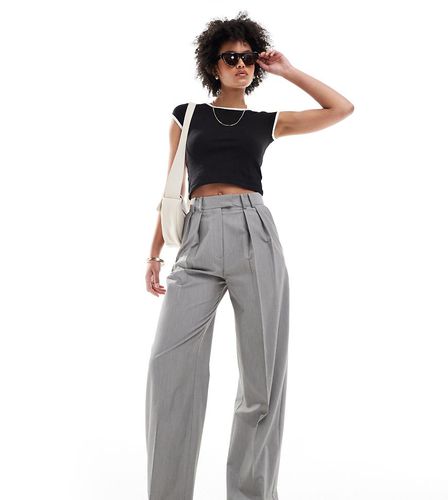 ASOS DESIGN Tall - Pantaloni sartoriali a fondo ampio grigi a pieghe - ASOS Tall - Modalova