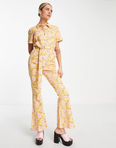 Tuta a zampa stile anni '70 in twill a fiori - ASOS DESIGN - Modalova