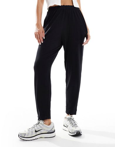 Ultimate - Pantaloni in jersey con pinces neri - ASOS DESIGN - Modalova