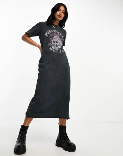 Vestito T-shirt midi antracite slavato con stampa di teschio - ASOS DESIGN - Modalova