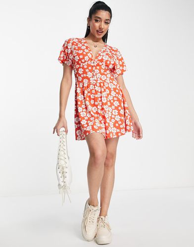 Vestito corto da giorno stretto in vita con bottoni rosso a fiori - ASOS DESIGN - Modalova