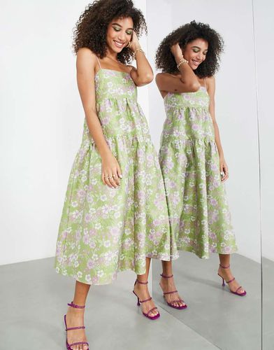 Vestito midi a balze con spalline sottili e stampa floreale jacquard - ASOS EDITION - Modalova