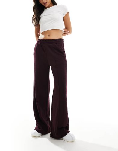 Joggers a fondo ampio bordeaux - Bershka - Modalova