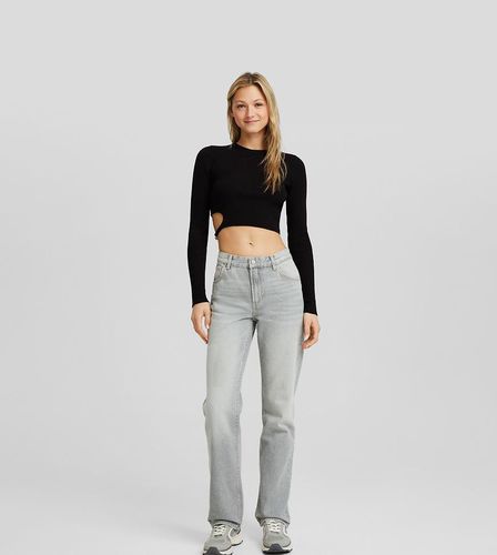 Petite - Jeans a gamba dritta color slavato - Bershka - Modalova