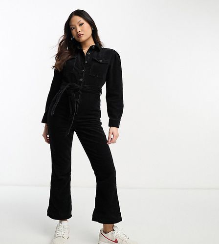 DTT Petite - Flora - Tuta jumpsuit in velluto a coste nera a fondo ampio con cintura - Don't Think Twice - Modalova