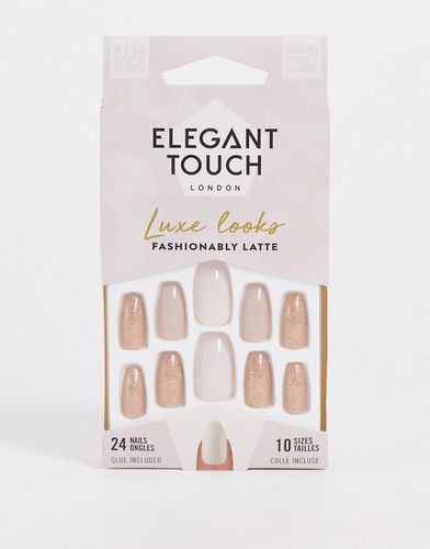 Luxe Looks - Unghie finte - Fashionably Latte - Elegant Touch - Modalova