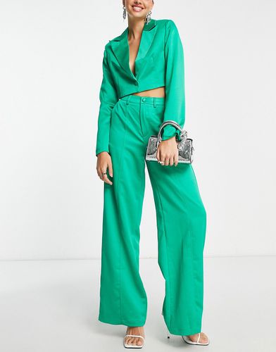 Pantaloni di raso smeraldo con fondo extra ampio in coordinato - Extro & Vert - Modalova
