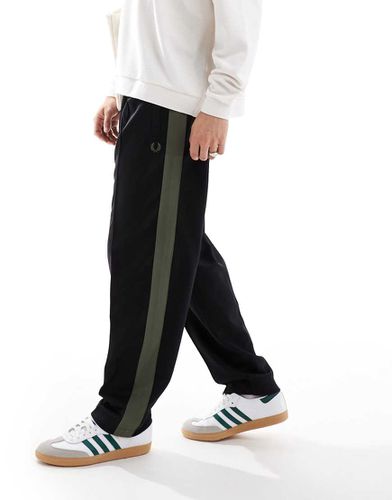 Joggers sportivi con fondo ampio neri con pannello verde sul lato - Fred Perry - Modalova