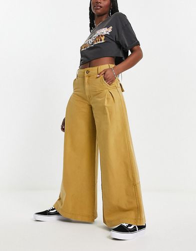 Pantaloni a fondo extra ampio color cuoio vintage - Free People - Modalova