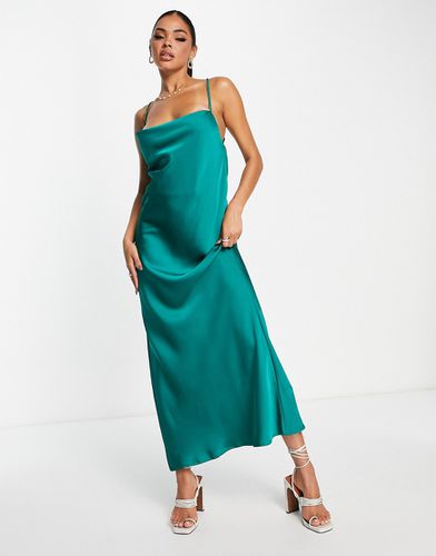 Vestito lungo in raso con scollo ad anello e spalline sottili, colore smeraldo - Kaiia - Modalova