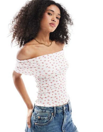 Top à épaules dénudées et manches courtes avec imprimé roses - Hollister - Modalova