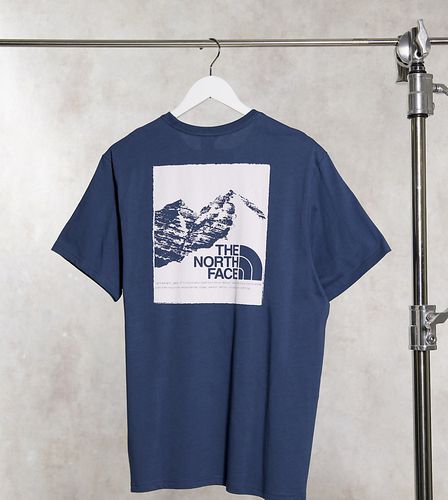 In esclusiva x ASOS - - T-shirt con stampa di montagne - The North Face - Modalova