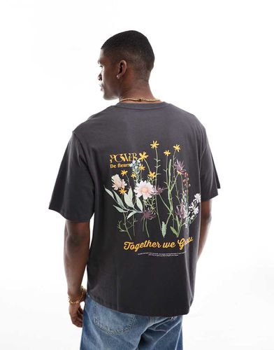 T-shirt oversize scuro con stampa di fiori sulla schiena - Jack & Jones - Modalova