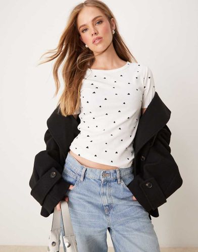 T-shirt côtelé avec imprimé caurs sur l'ensemble - Jdy - Modalova