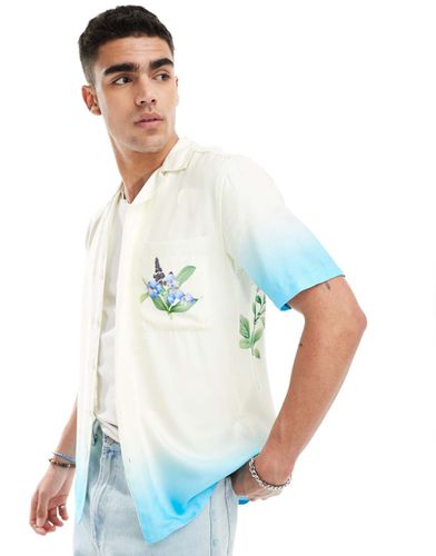 Camicia con colletto a rever sfumato con stampa di fiori - ONLY & SONS - Modalova