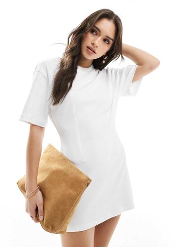Robe t-shirt à taille cintrée - Monki - Modalova
