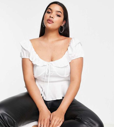 Blusa bianca con scollo Bardot e volant - Missguided Plus - Modalova