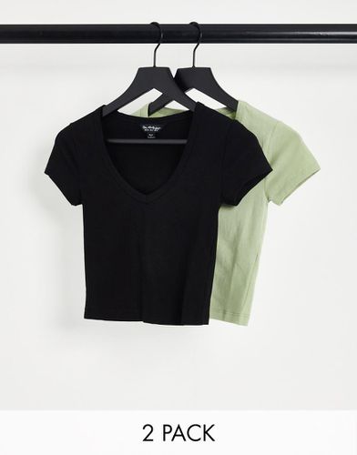 Confezione da 2 t-shirt aderenti a maniche corte con scollo a V nera e salvia - Miss Selfridge - Modalova