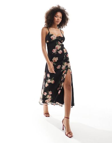 Vestito lungo in chiffon con stampa di rose e finiture in pizzo - Miss Selfridge - Modalova