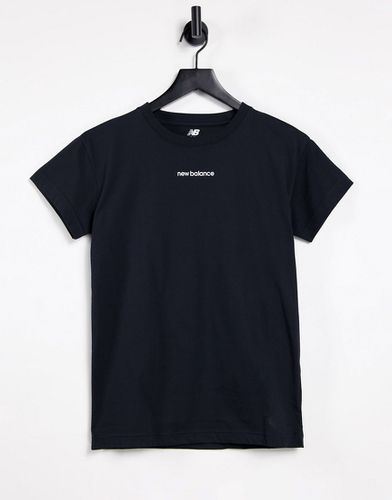 Relentless - T-shirt girocollo nera con logo piccolo - New Balance - Modalova