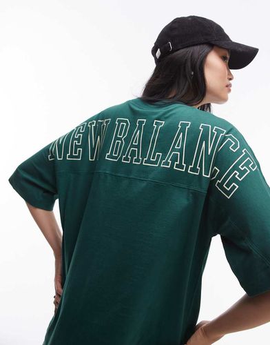 T-shirt oversize con grafica - New Balance - Modalova