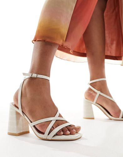 Sandali con tacco largo e cinturini multipli bianchi - New Look - Modalova