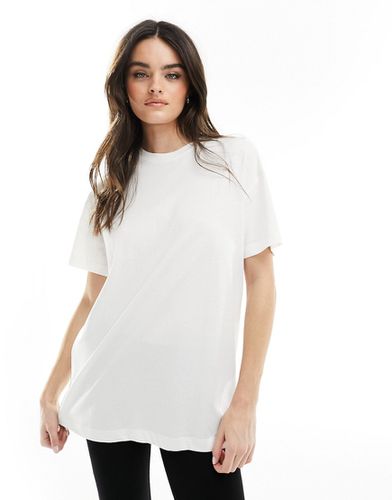T-shirt oversize bianca a tinta unita - New Look - Modalova