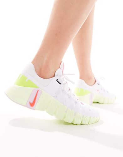 Free Metcon 5 - Sneakers bianche e giallo volt - Nike Training - Modalova