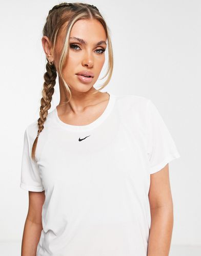 One Dri-FIT - T-shirt bianca vestibilità standard - Nike Training - Modalova