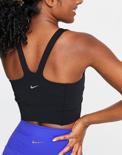 Nike - Yoga Luxe - Crop top senza maniche in tessuto Dri-FIT - Nike Training - Modalova