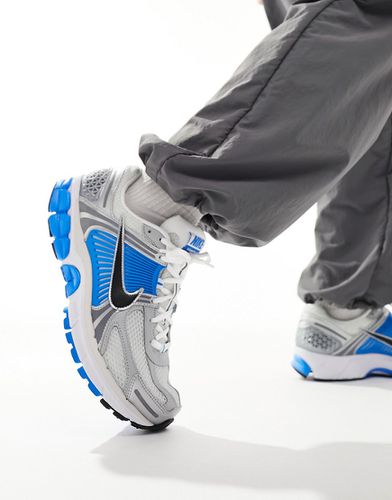 Zoom - Vomero 5 - Sneakers bianche e blu - Nike - Modalova