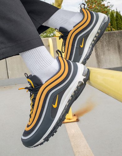 Air Max 97 - Sneakers nere e color oro - Nike - Modalova