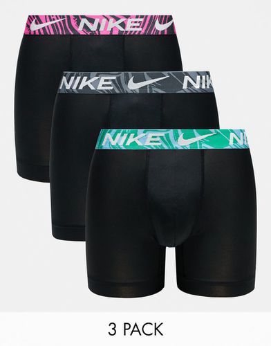 Dri-Fit Essential Micro - Confezione da 3 boxer aderenti neri in microfibra Dri-FIT con elastico in vita stampato - Nike - Modalova