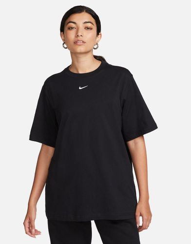 Essential - T-shirt boyfriend nera con logo - Nike - Modalova