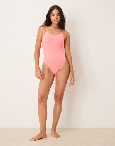 Nike - Hydrastrong - Costume da bagno tecnico aderente con cut-out - Nike Swimming - Modalova