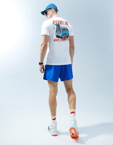 Sole Rally - T-shirt bianca con stampa sul retro - Nike - Modalova