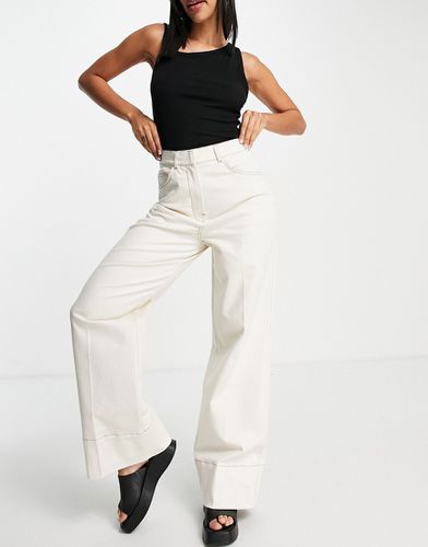Pantaloni sartoriali a fondo ampio in cotone color crema con cuciture a contrasto - CREAM - Selected - Modalova