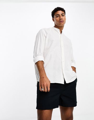 Camicia con collo serafino in lino bianca - Selected Homme - Modalova