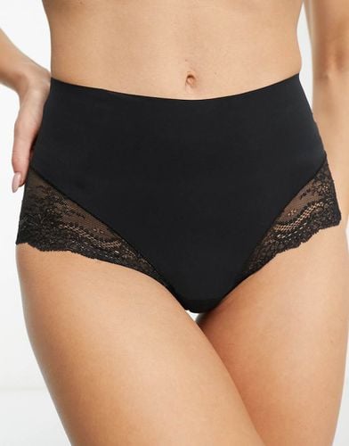 Undie-tectable - Slip neri a vita alta in pizzo - Spanx - Modalova