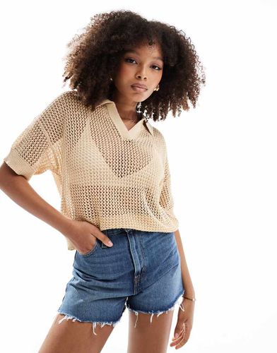 Crop top color cammello all'uncinetto con colletto - Pimkie - Modalova