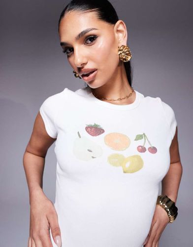 T-shirt côtelé effet rétréci à imprimé fruits - Princess Polly - Modalova