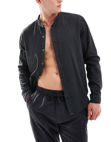 Camicia a maniche lunghe effetto lino nera con scollo serafino - Pull & Bear - Modalova
