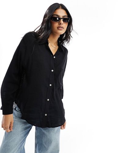Camicia effetto lino a maniche lunghe nera - Pull & Bear - Modalova