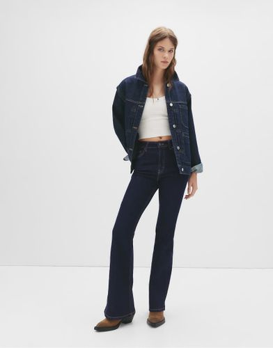 Jean évasé à taille haute - Indigo foncé - Pull & bear - Modalova
